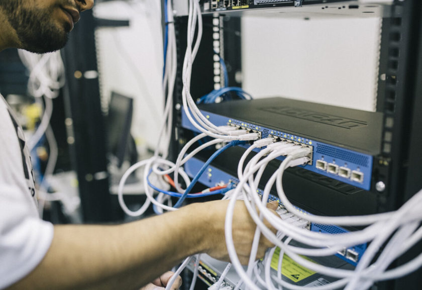 profissionais de telecom e TI