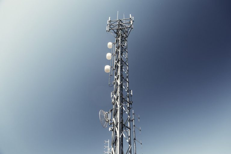 frequência de 700 MHz