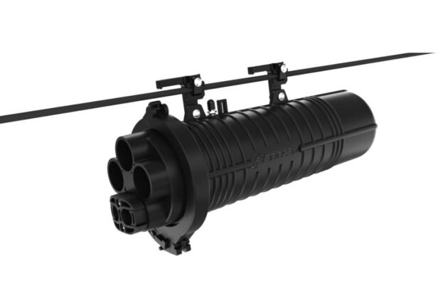 Caixa de emenda óptica