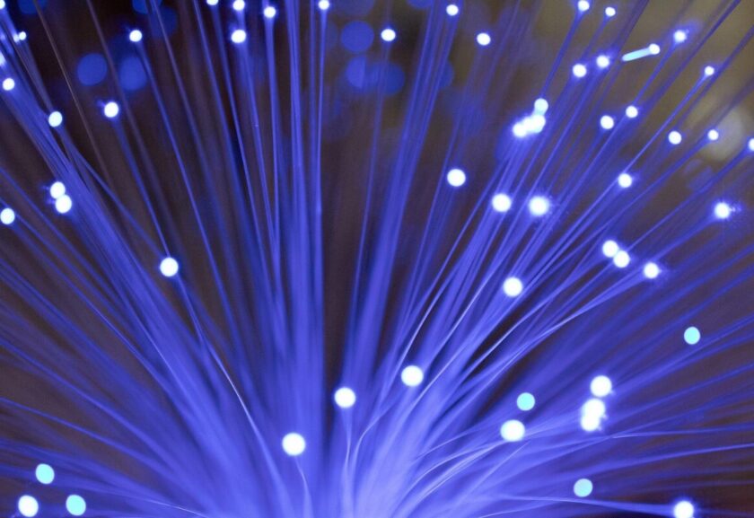 domicílios com fibra óptica