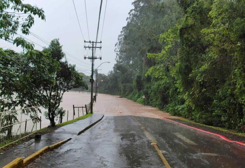 rede de fibra óptica no Rio Grande do Sul